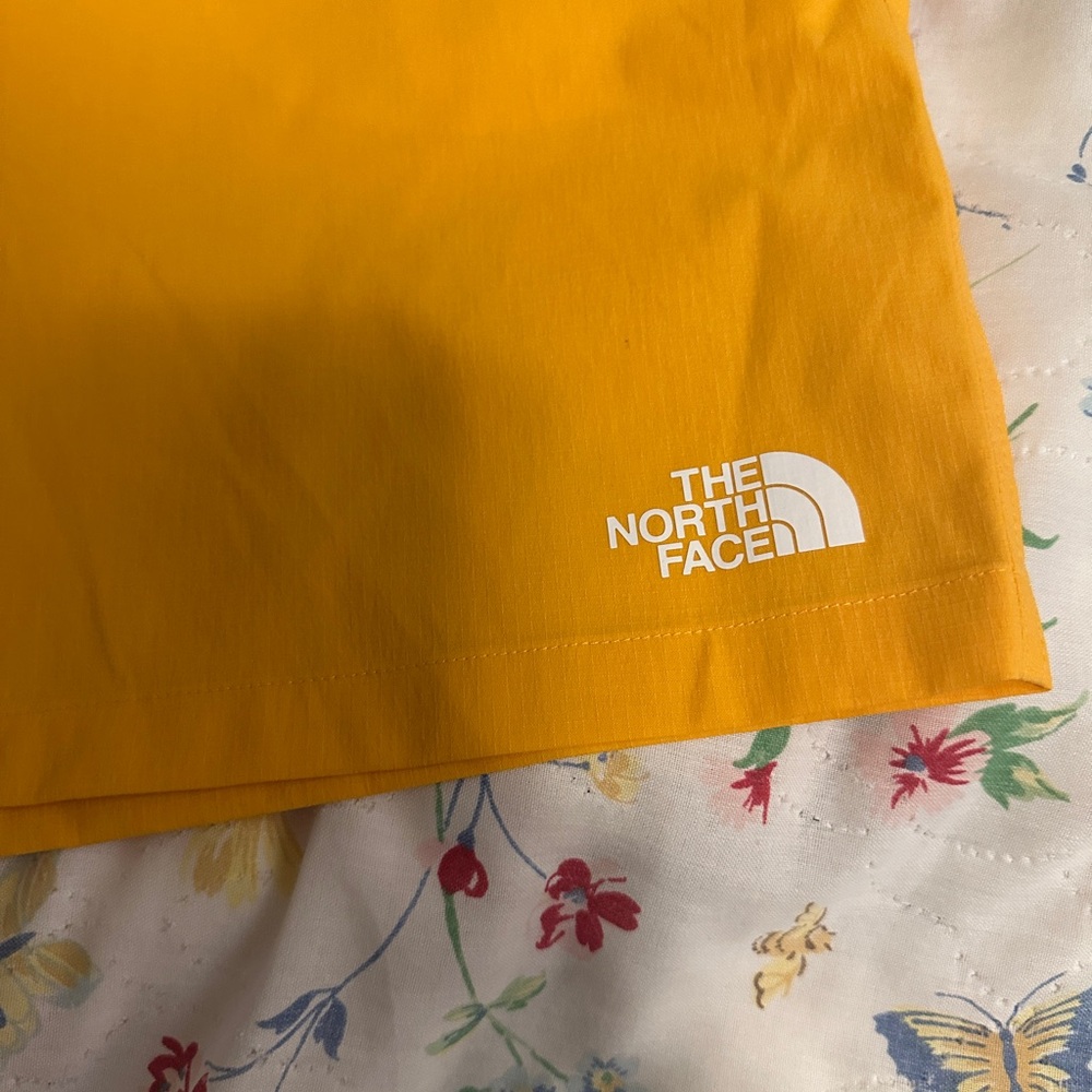 The North Face Men's Classic Boardshorts | 36W | Summit Gold | NWT - Picture 2 of 8